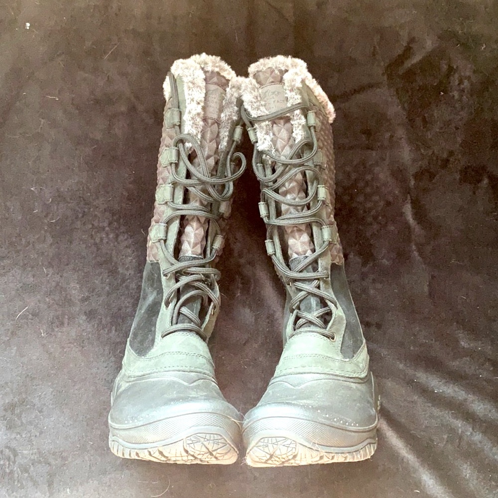 Black Lace NORTH FACE boots